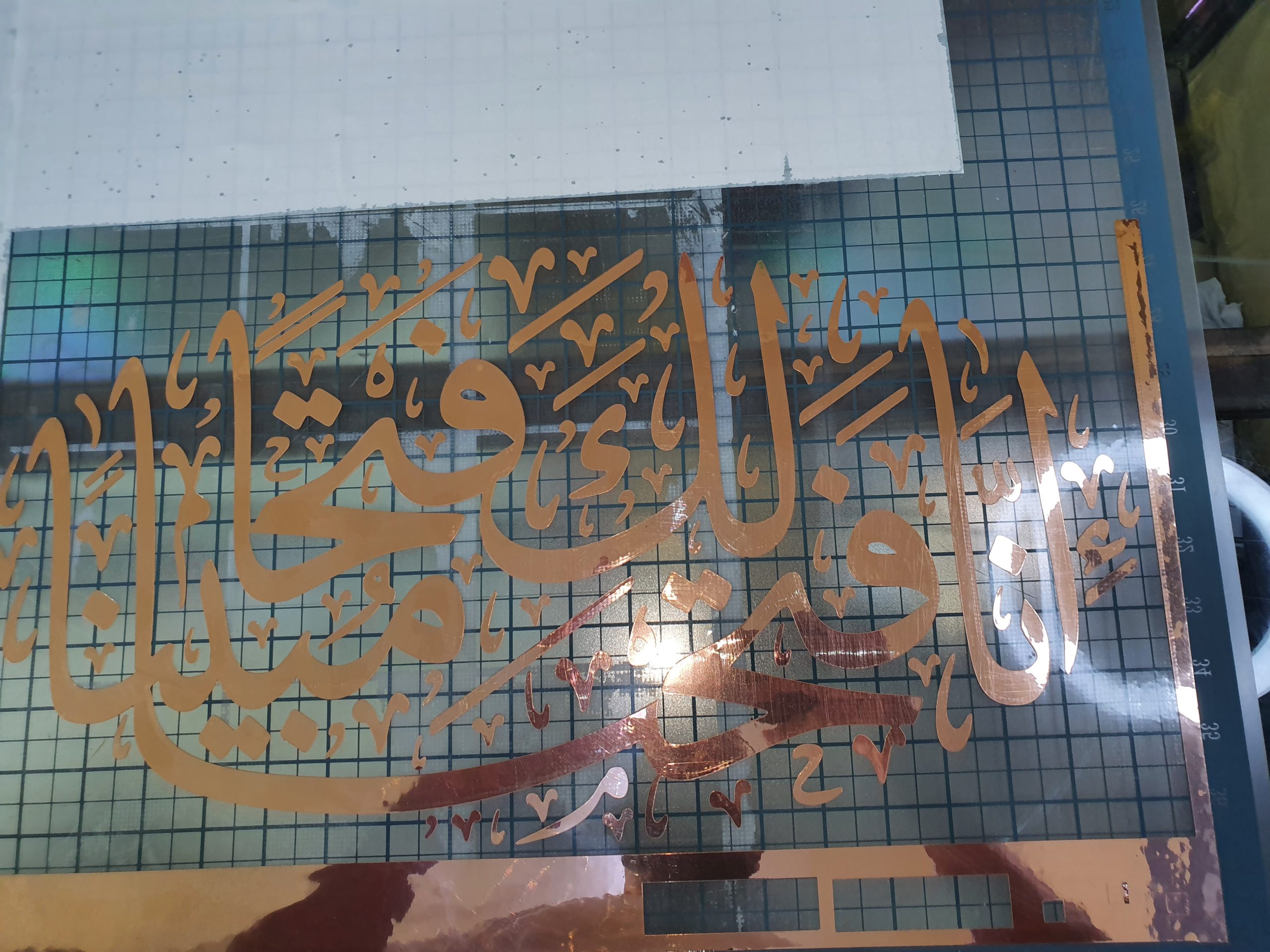 استيكر فينيل روز جولد  – مخصص لأعمال الريزن والهاند ميد